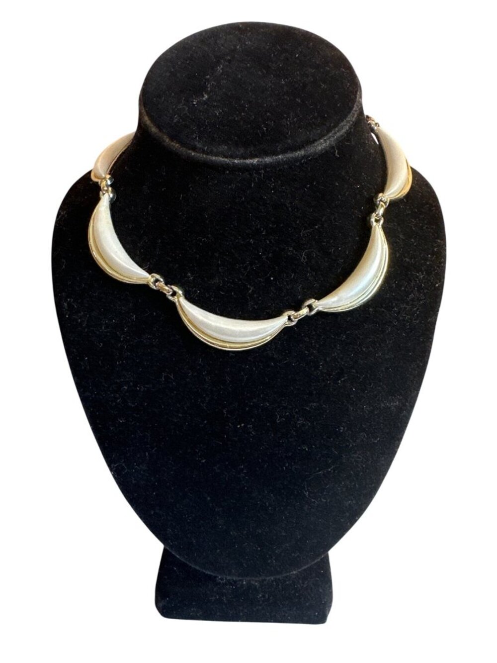 Vintage Necklace Gold-Tone & White Enamel Crescent Link Choker 16"